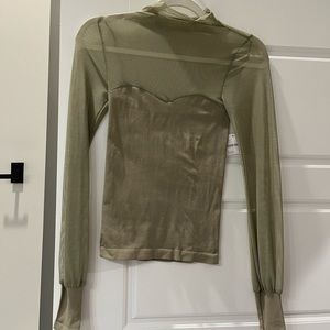 Free People Light Up layering top. Size XS/S. NWT